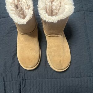 UGG Tan Shearling-Lined Winter Boots